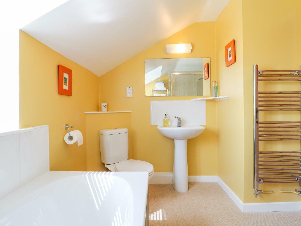 Grooms Cottage เลสเตอร์ ภายนอก รูปภาพ